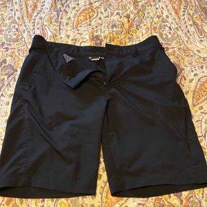 Men’s golf shorts